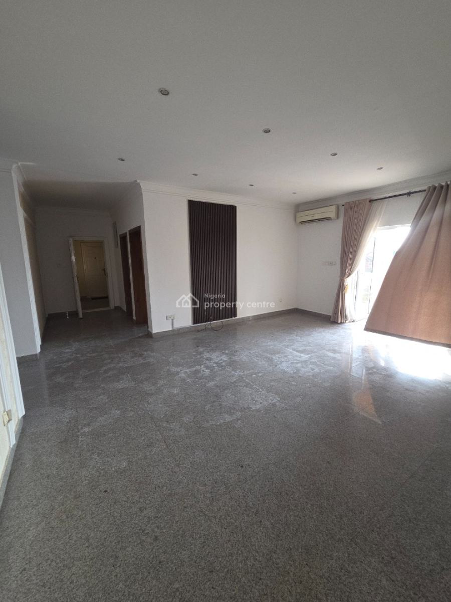 a Serviced & Neatly Maintained 2 Bedroom  Apartment, Lekki Phase 1, Lekki, Lagos, Flat / Apartment for Rent
