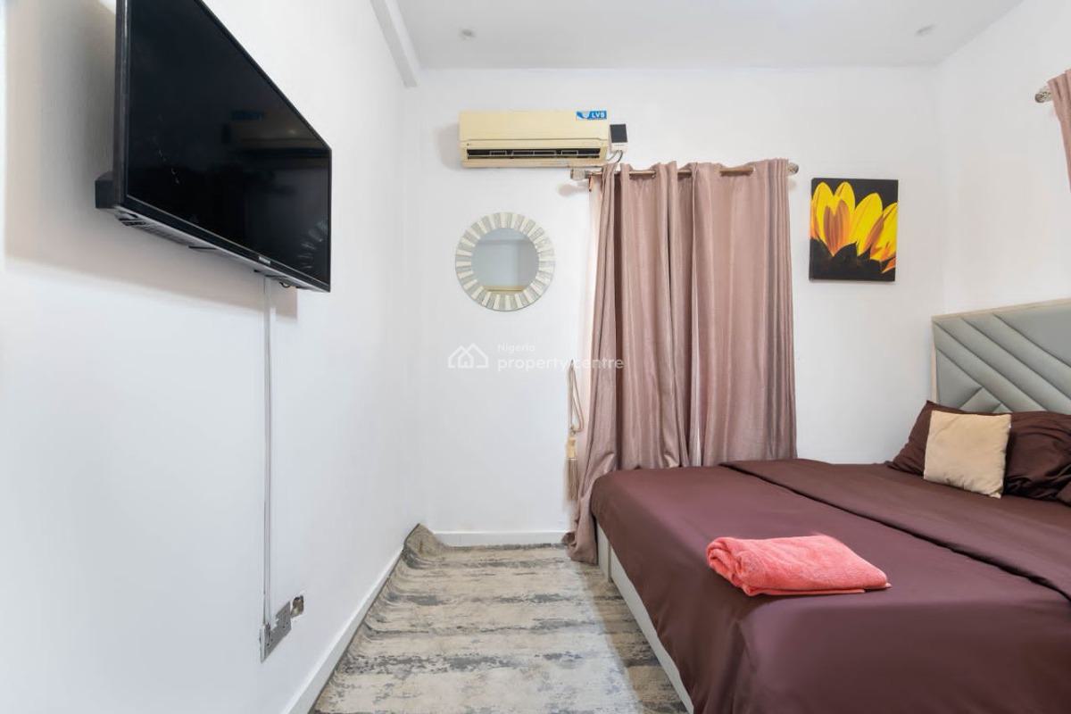 Serviced and Furnished 2 Bedroom Ground Floor Flat, Ikate, Lekki, Lagos, Flat / Apartment for Sale