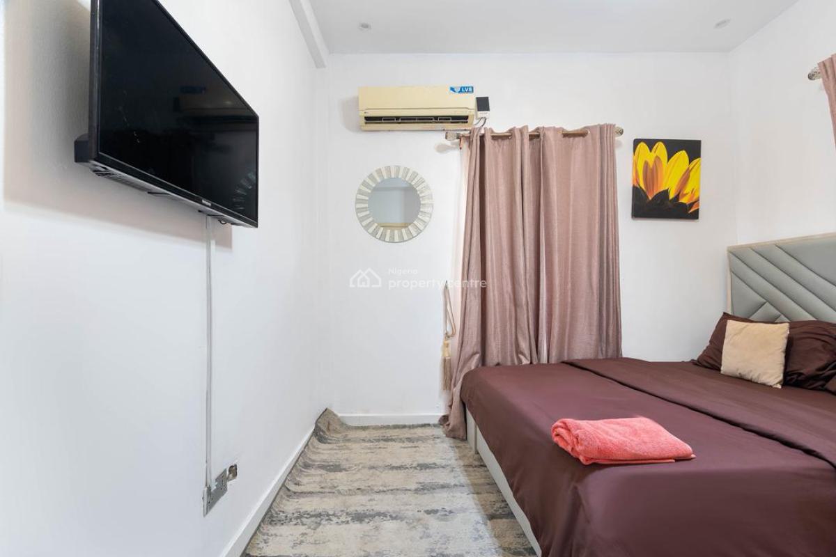 Serviced and Furnished 2 Bedroom Ground Floor Flat, Ikate, Lekki, Lagos, Flat / Apartment for Sale