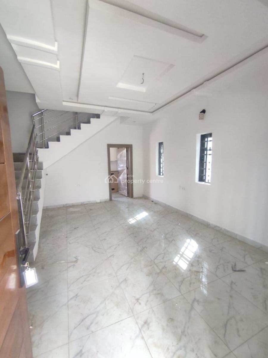 2-bedroom Terrace Duplex with Excellent Facilities, Ologolo, Lekki, Lagos, Terraced Duplex for Rent