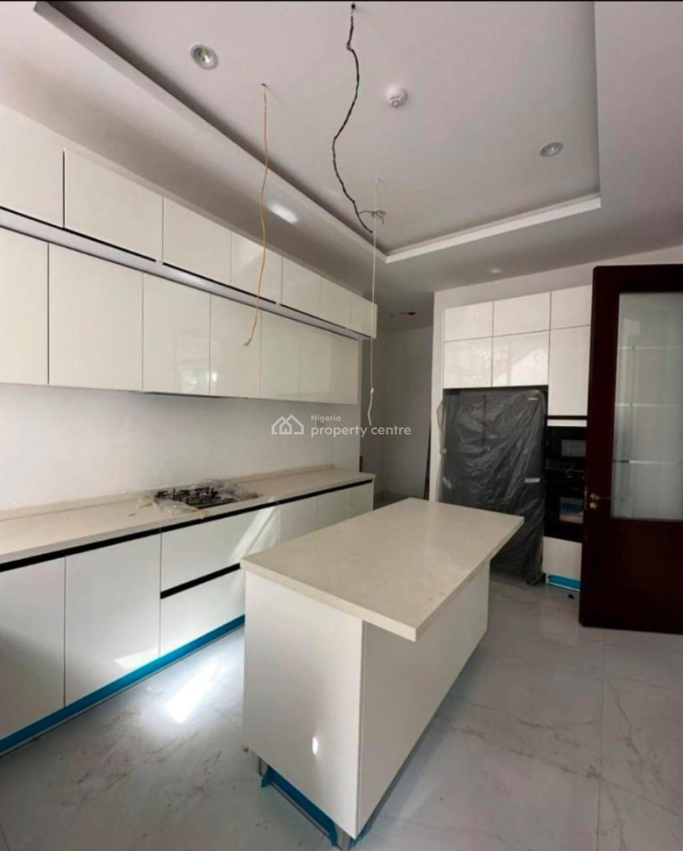 Brand New 3 Bedroom Penthouse with Bq, Elevator, Swimming Pool, Gym. Etc, Off Admiralty Road, Lekki Phase 1, Lekki, Lagos, Flat / Apartment for Sale