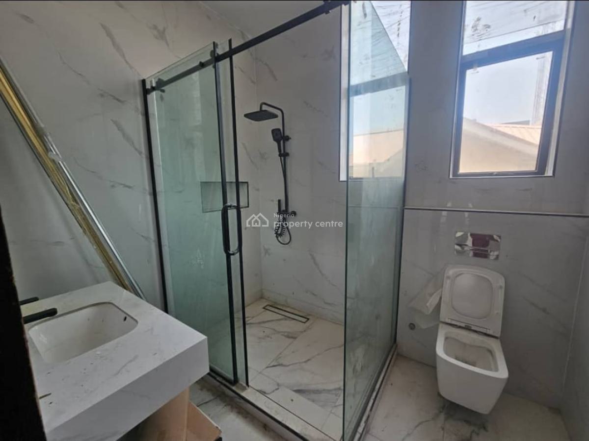 Brand New 3 Bedroom Penthouse with Bq, Elevator, Swimming Pool, Gym. Etc, Off Admiralty Road, Lekki Phase 1, Lekki, Lagos, Flat / Apartment for Sale