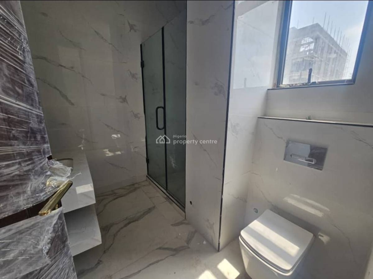 Brand New 3 Bedroom Penthouse with Bq, Elevator, Swimming Pool, Gym. Etc, Off Admiralty Road, Lekki Phase 1, Lekki, Lagos, Flat / Apartment for Sale