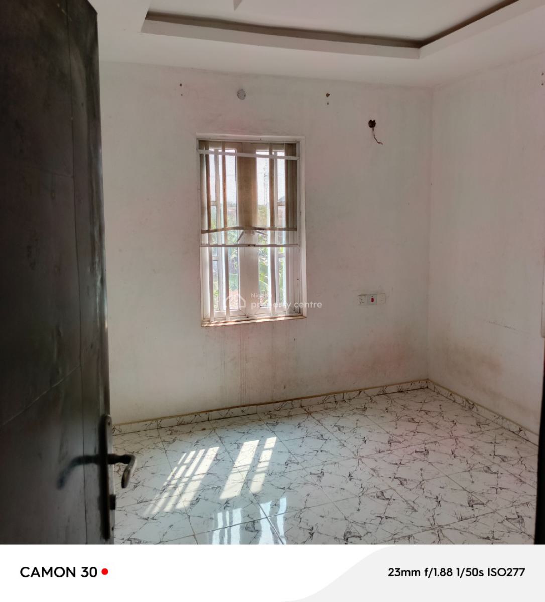 Good Looking 2 Bedroom Upstairs in a Calm Estate, Isheri By Bucknor Estate, Isolo, Lagos, Flat / Apartment for Rent