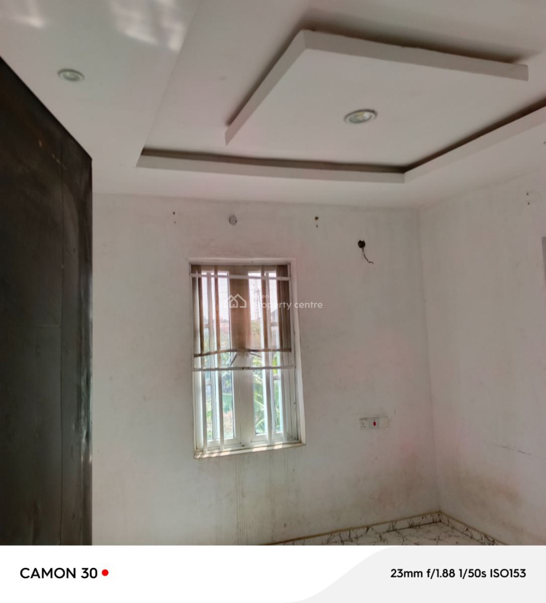 Good Looking 2 Bedroom Upstairs in a Calm Estate, Isheri By Bucknor Estate, Isolo, Lagos, Flat / Apartment for Rent