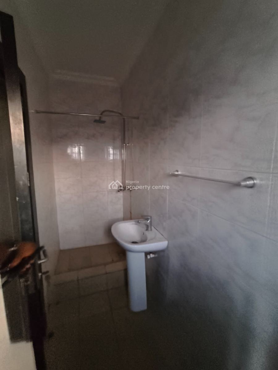 Clean 3 Bedroom Apartment in Cool Area, Mobil Road, Ajah, Lagos, Flat / Apartment for Rent