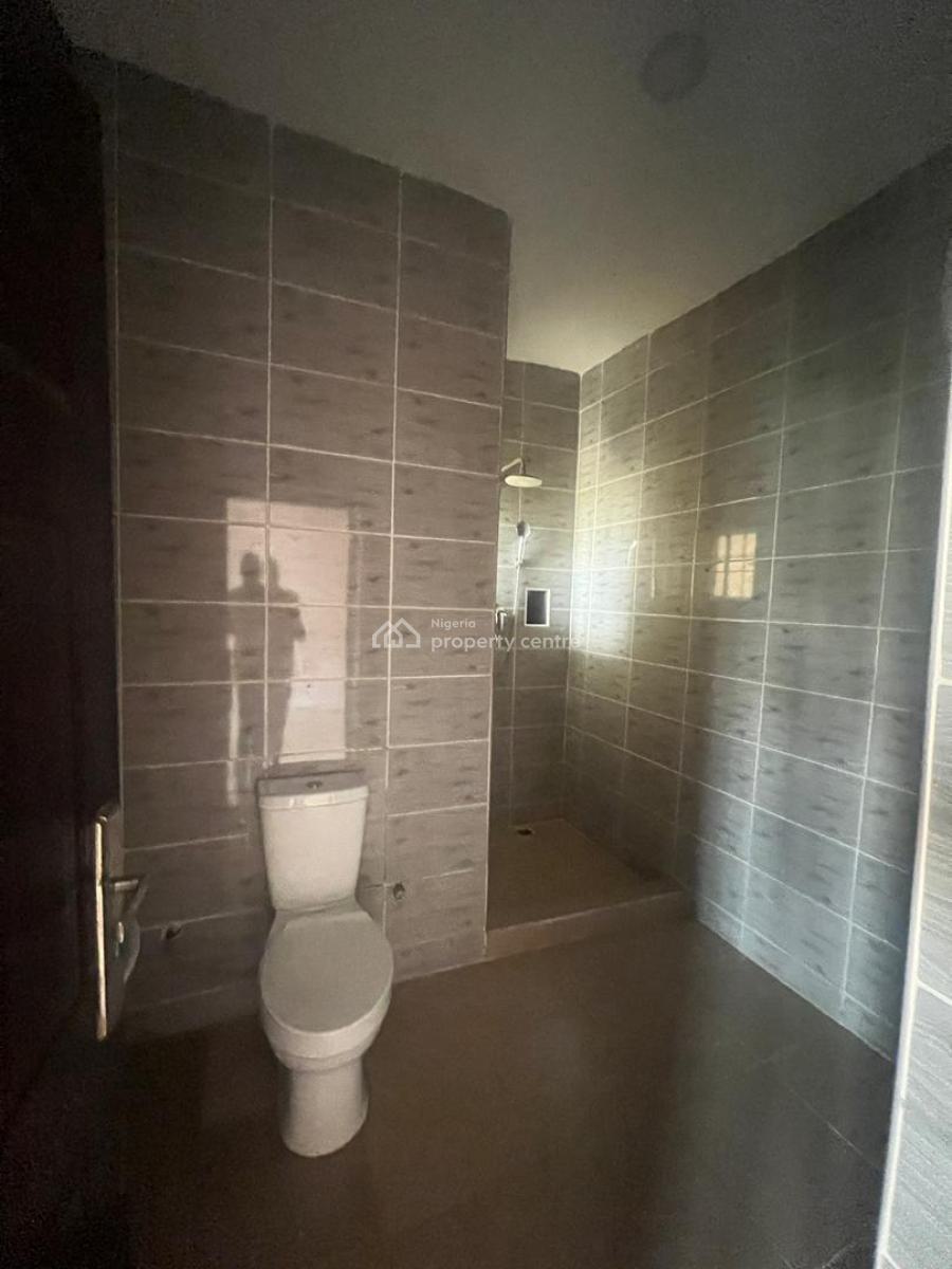 Amazingly Built 4 Bedroom Terrace Duplex, Guzape District, Abuja, Terraced Duplex for Sale