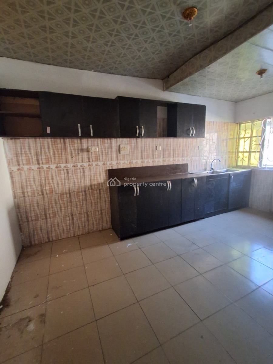 3 Bedroom Upstairs, Badore, Ajah, Lagos, House for Rent