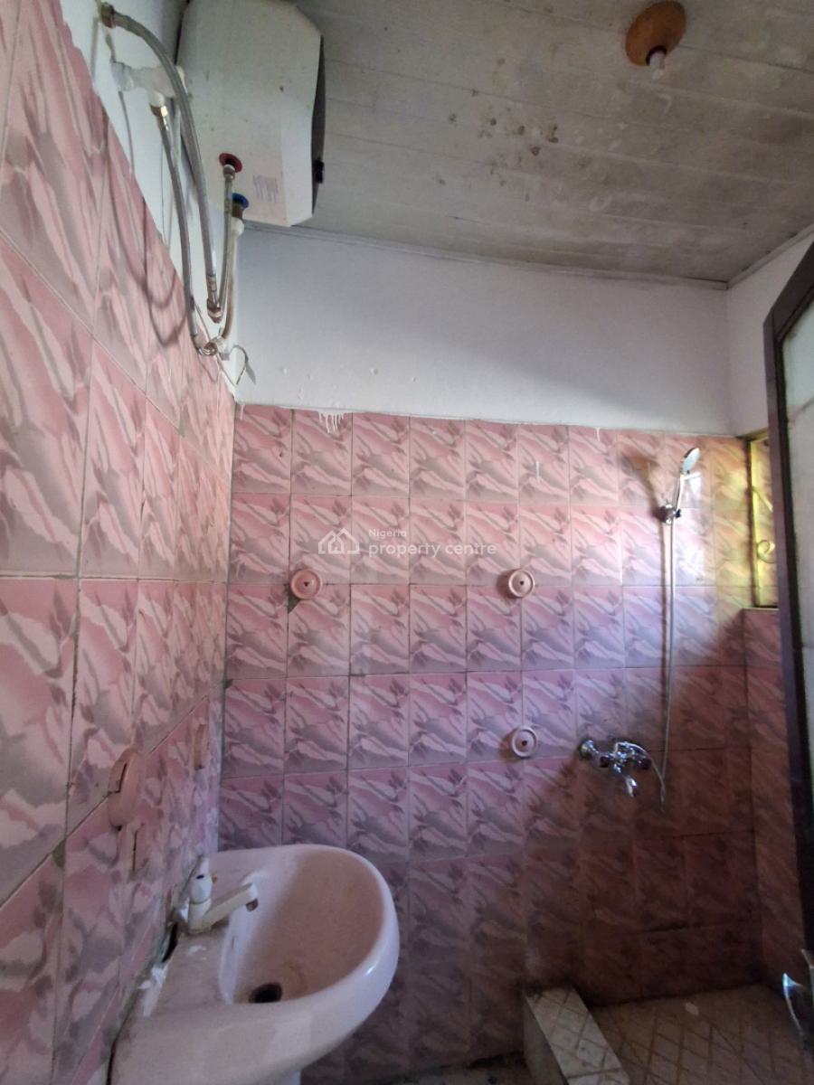 3 Bedroom Upstairs, Badore, Ajah, Lagos, House for Rent