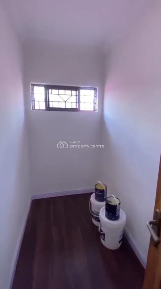 Well Maintained Serviced 3 Bedroom Flat Upstairs, Ikota Villa, Ikota, Lekki, Lagos, Flat / Apartment for Rent