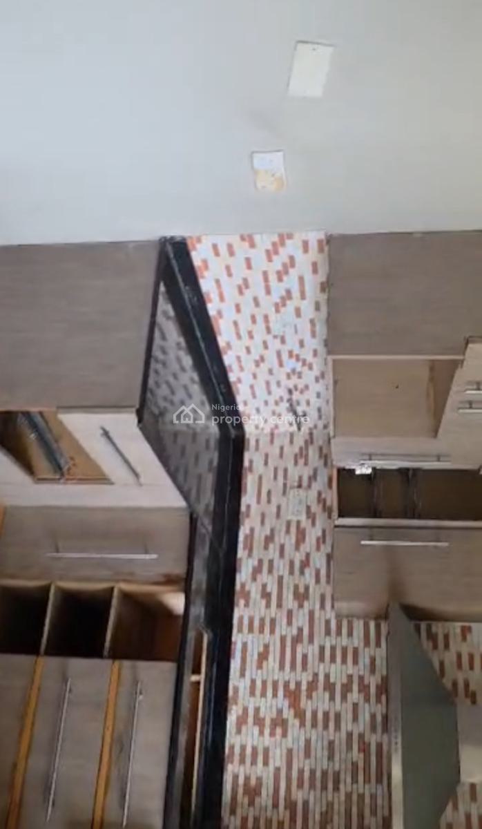 Very Clean Well Maintained 3 Bedroom Flat, Eric Moore Towers, Eric Moore, Surulere, Lagos, Block of Flats for Sale