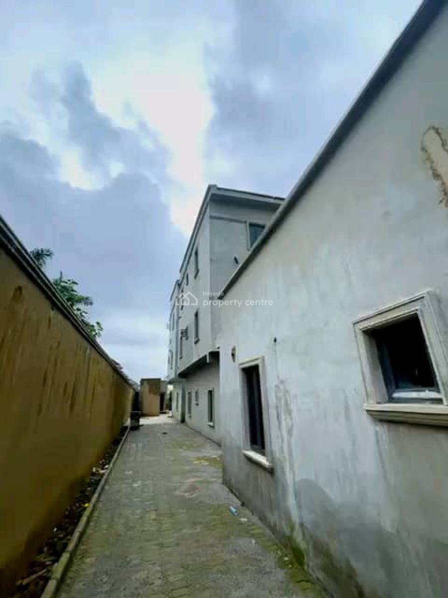 Newly Built 6 Unit of 3 Bedroom Block of Flat with a Bq, Guzape District, Abuja, Block of Flats for Sale