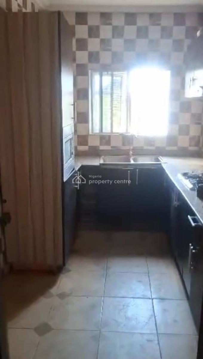 Lovely 3bedroom Flat, Omole Phase 2, Ikeja, Lagos, Flat / Apartment for Rent