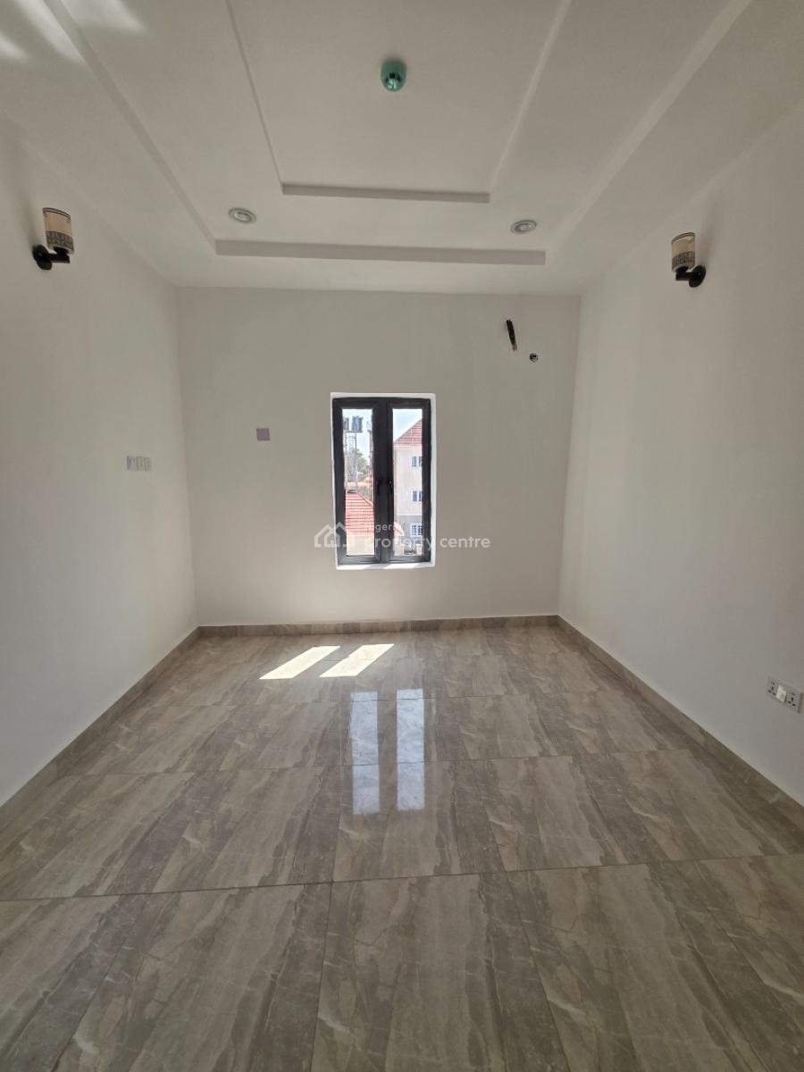 Luxury 3 Bedroom Apartment with Excellent Finishing, Wuye, Abuja, Flat / Apartment for Sale