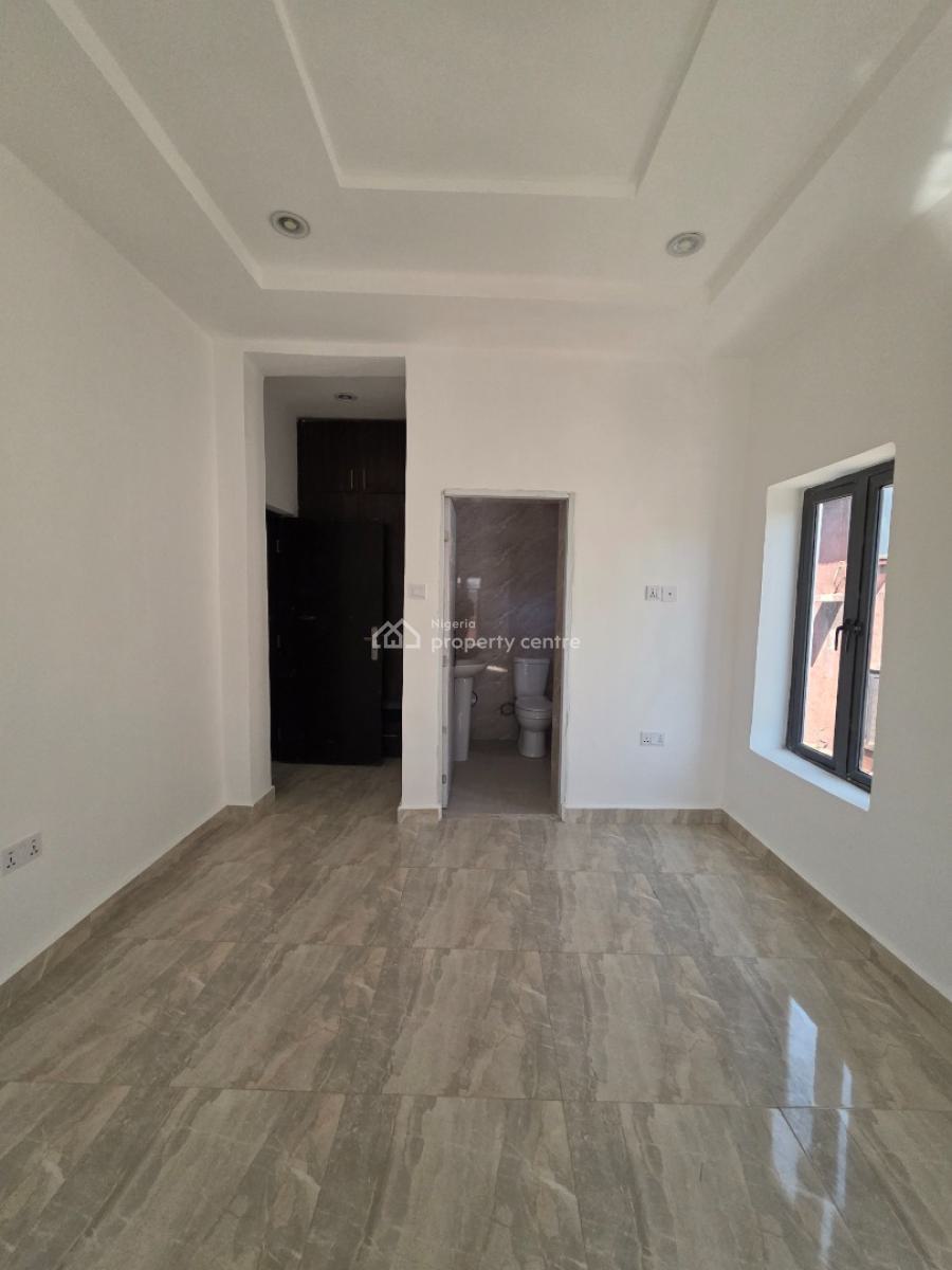 Luxury 3 Bedroom Apartment with Excellent Finishing, Wuye, Abuja, Flat / Apartment for Sale