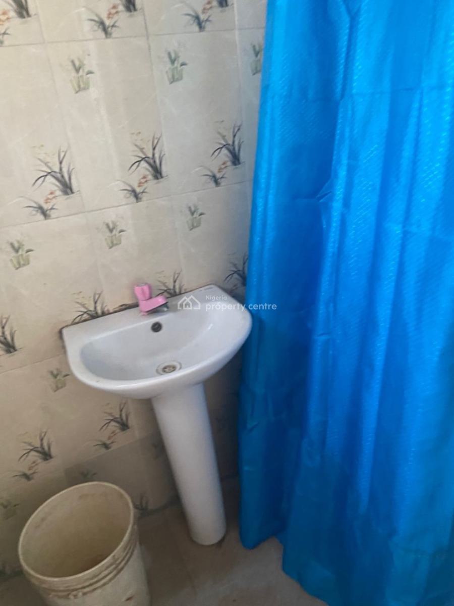 Luxury Mini Flat, Gra Phase 1, Magodo, Lagos, Mini Flat (room and Parlour) for Rent