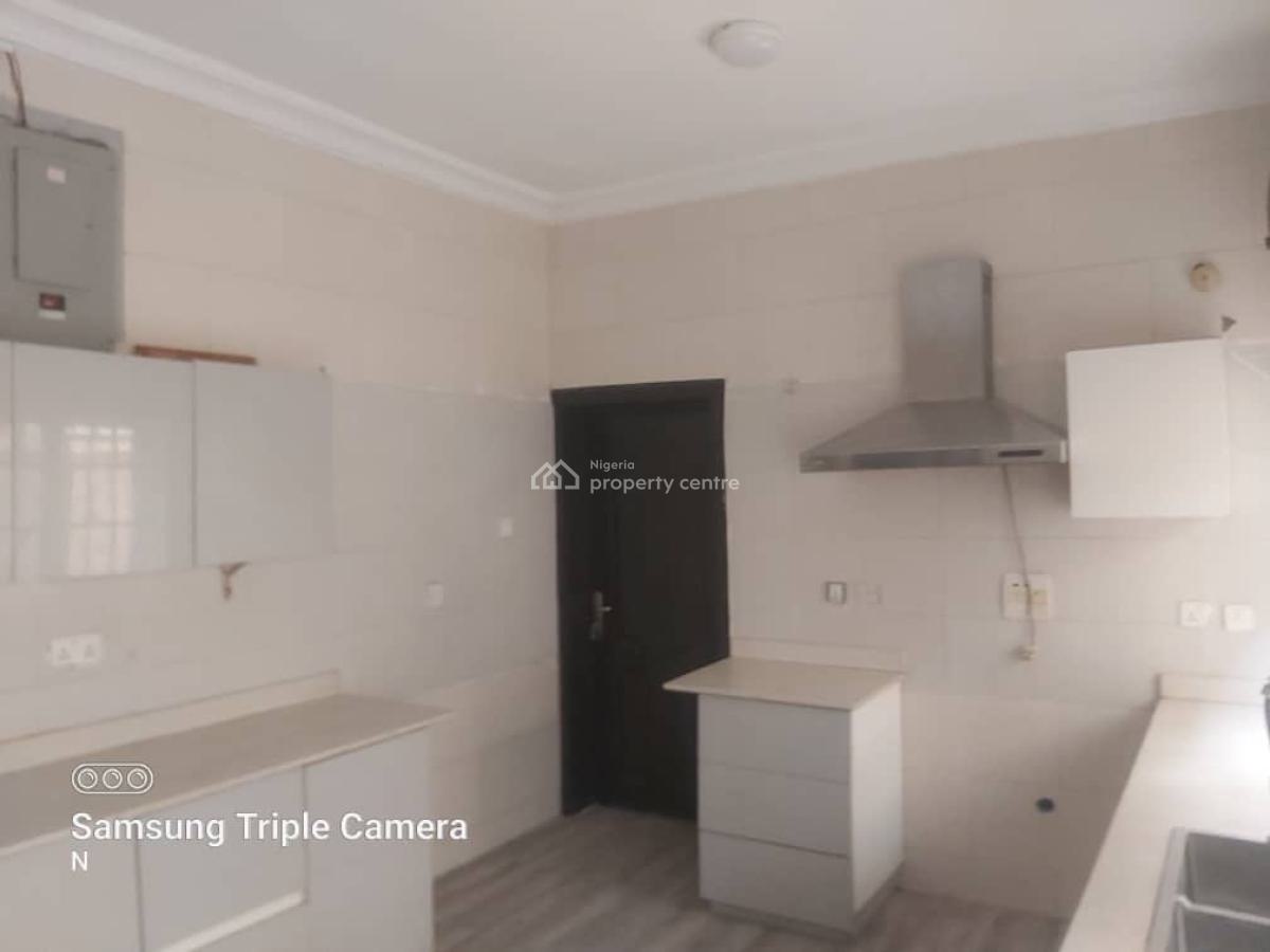 Newly Renovated 5 Bedrooms All Ensuite Detached House with 2 Rooms Bq, Lekki Phase 1, Lekki, Lagos, Detached Duplex for Rent