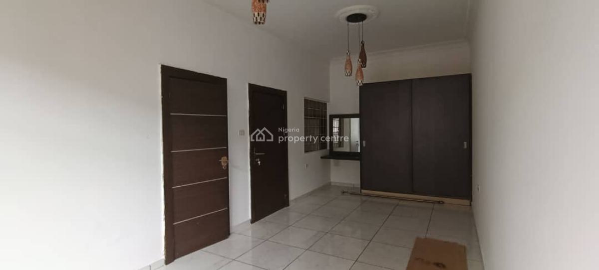 Spacious 6 Bedroom Terraced Duplex, Off Admiralty Way, Lekki, Lagos, Terraced Duplex for Rent
