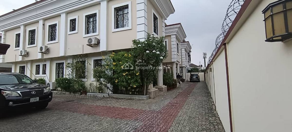 Spacious 6 Bedroom Terraced Duplex, Off Admiralty Way, Lekki, Lagos, Terraced Duplex for Rent