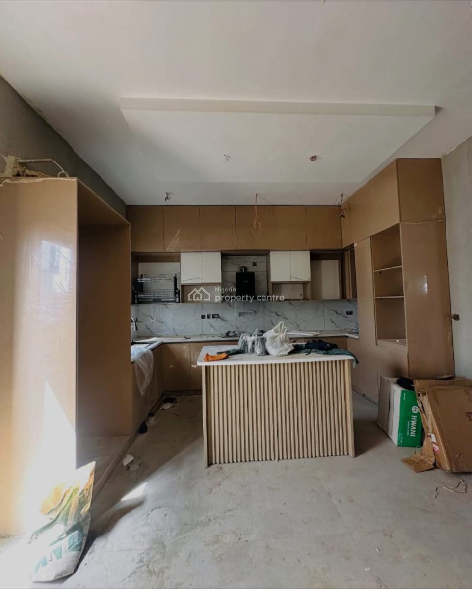 Spaciously Built 5 Bedroom Detached Duplex, Gra Phase 1, Magodo, Lagos, Detached Duplex for Sale
