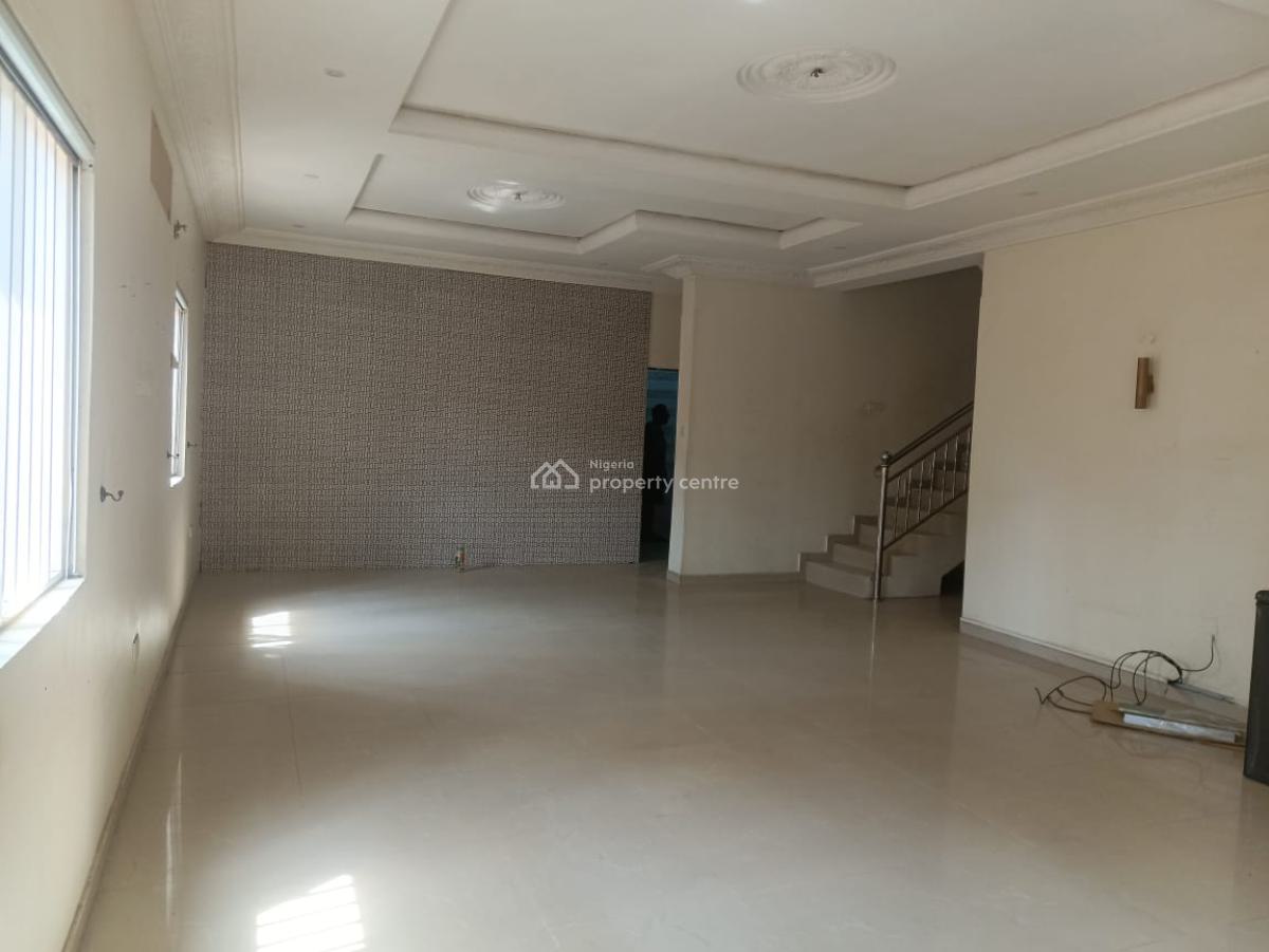 Standard 4bedroom Semi Detached House with Bq, New Road, Lekki, Lagos, Semi-detached Duplex for Rent