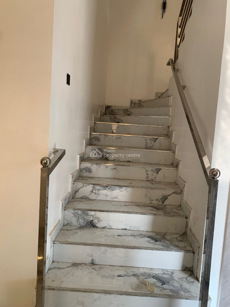 4 Bedroom Terrace with Exclusive Compound with Spacious Bq, Lekki Phase 1, Lekki, Lagos, Terraced Duplex for Sale