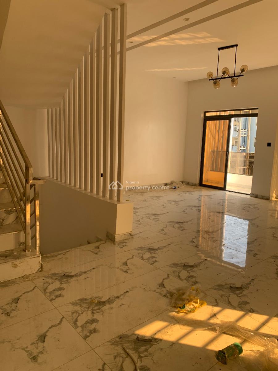4 Bedroom Terrace with Exclusive Compounds and Spacious Bq, Lekki Phase 1, Lekki, Lagos, Terraced Duplex for Sale