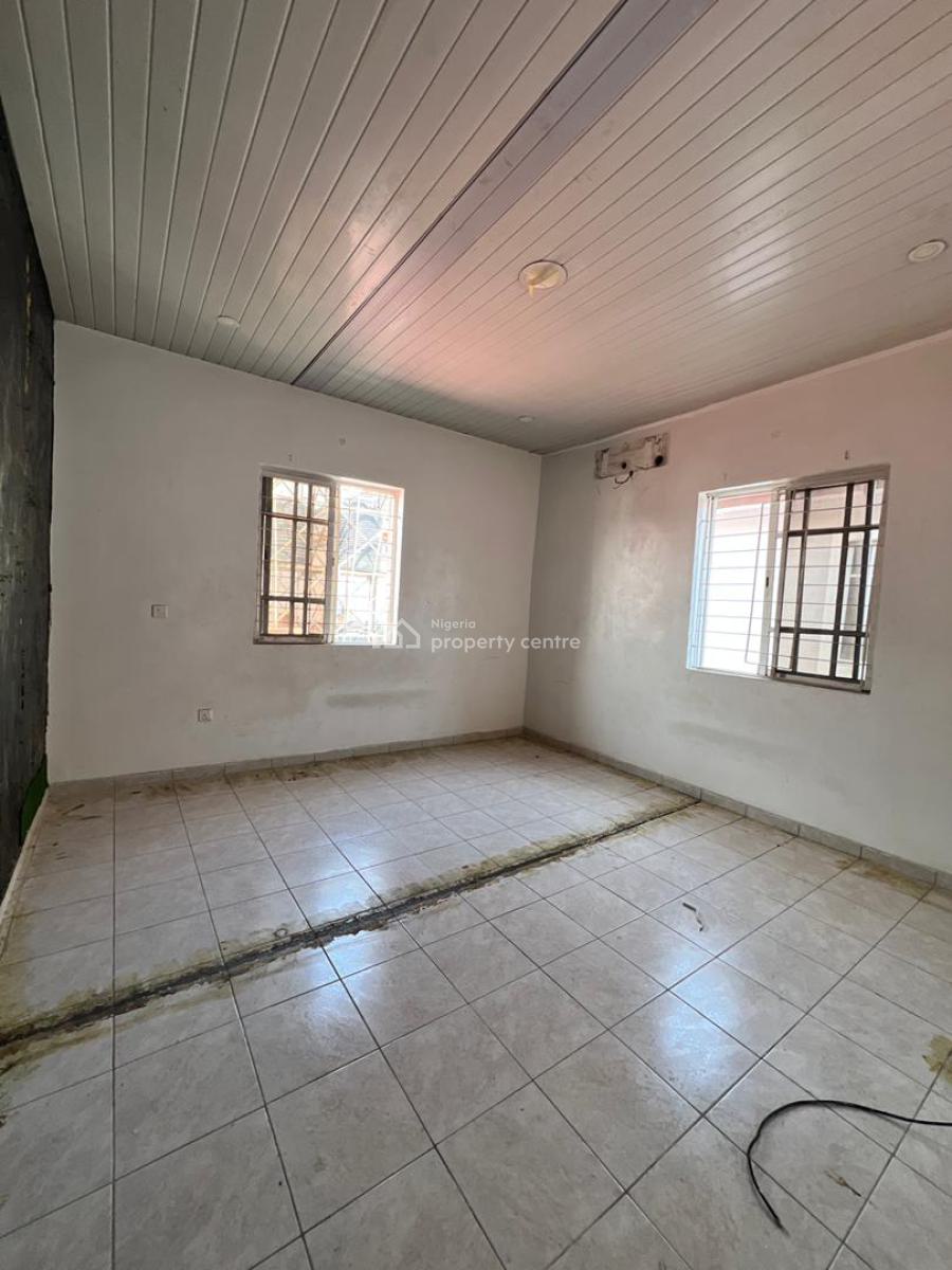 4 Bedroom Semi-detached House with 1 Room Domestic Staff Quarters, Off Admiralty Road, Lekki Phase 1, Lekki, Lagos, Semi-detached Duplex for Rent