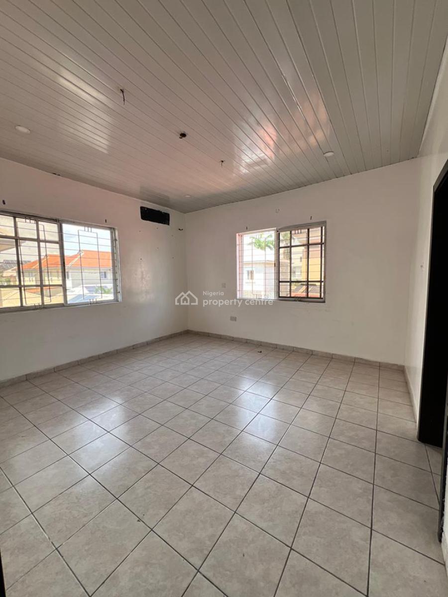4 Bedroom Semi-detached House with 1 Room Domestic Staff Quarters, Off Admiralty Road, Lekki Phase 1, Lekki, Lagos, Semi-detached Duplex for Rent