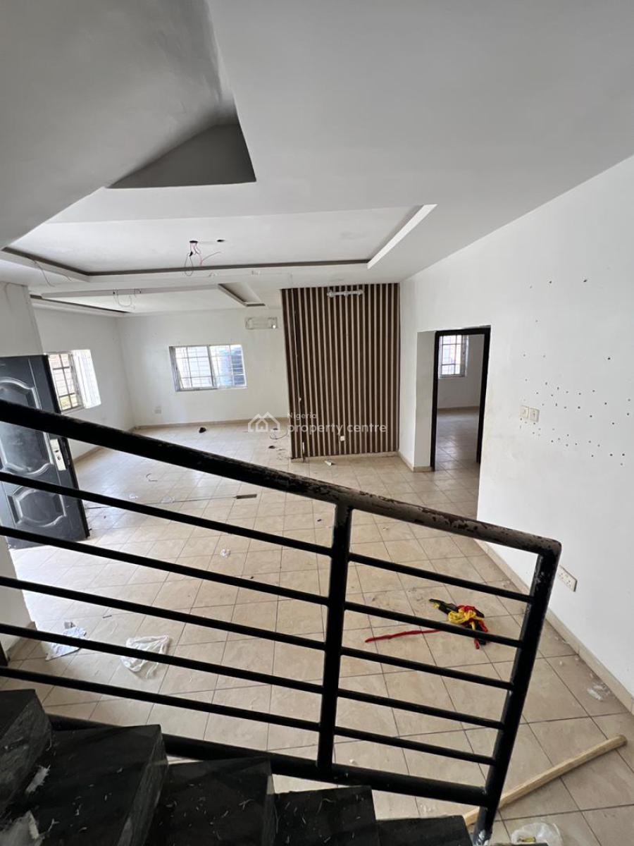 4 Bedroom Semi-detached House with 1 Room Domestic Staff Quarters, Off Admiralty Road, Lekki Phase 1, Lekki, Lagos, Semi-detached Duplex for Rent
