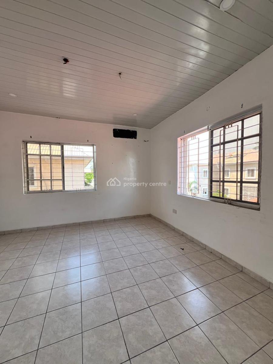 4 Bedroom Semi-detached House with 1 Room Domestic Staff Quarters, Off Admiralty Road, Lekki Phase 1, Lekki, Lagos, Semi-detached Duplex for Rent