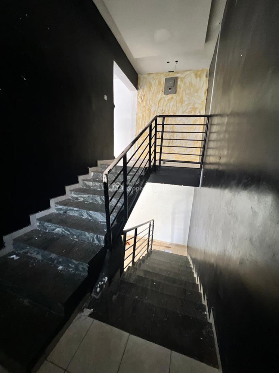 4 Bedroom Semi-detached House with 1 Room Domestic Staff Quarters, Off Admiralty Road, Lekki Phase 1, Lekki, Lagos, Semi-detached Duplex for Rent