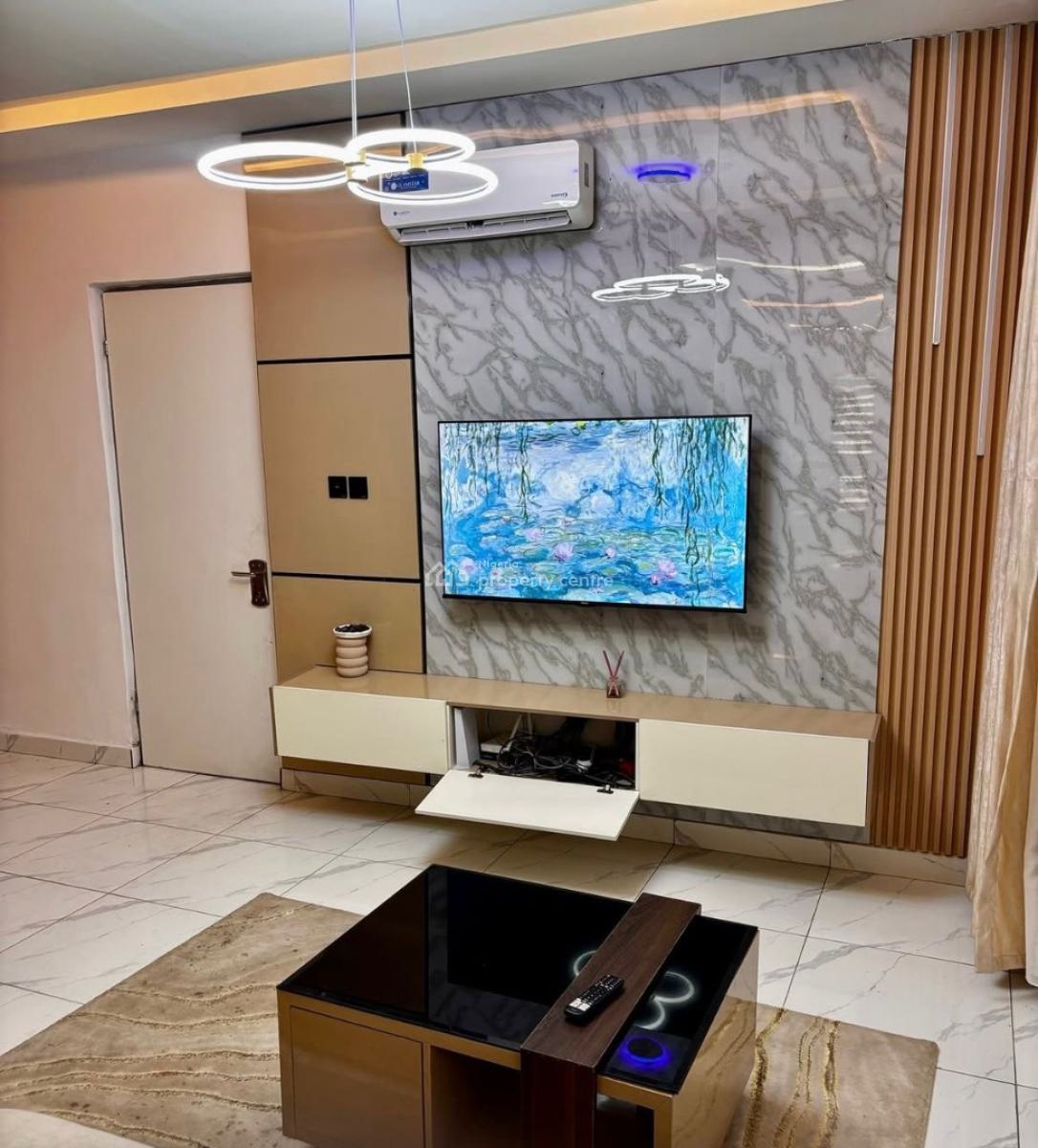 Cozy 3- Bedroom Apartment, Guzape District, Abuja, Flat / Apartment Short Let