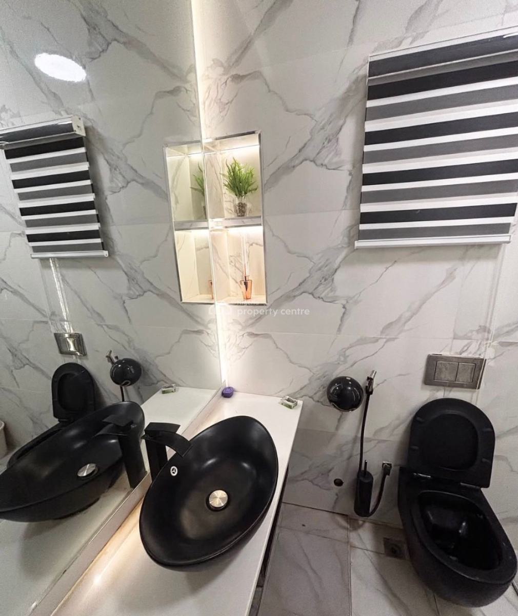 Cozy 3- Bedroom Apartment, Guzape District, Abuja, Flat / Apartment Short Let