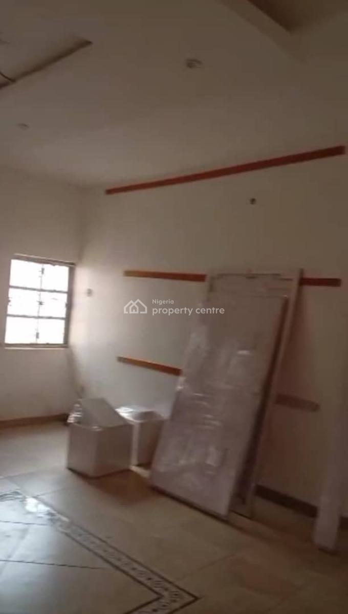 Lovely 3bedroom Flat, Olowora, Magodo, Lagos, Flat / Apartment for Rent