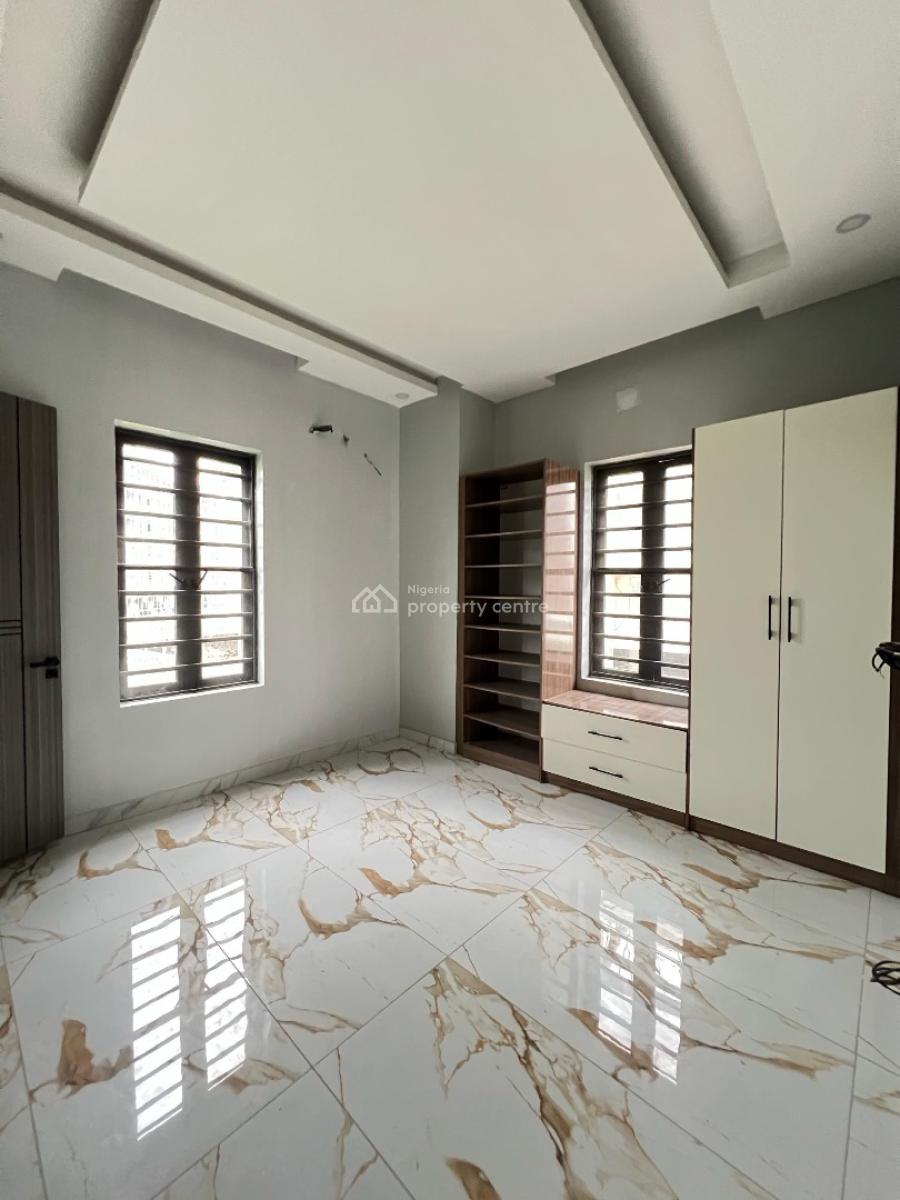 Affordable 2 Bedroom Apartment in a Serene Environment, Lekki Phase 1, Lekki, Lagos, Flat / Apartment for Sale