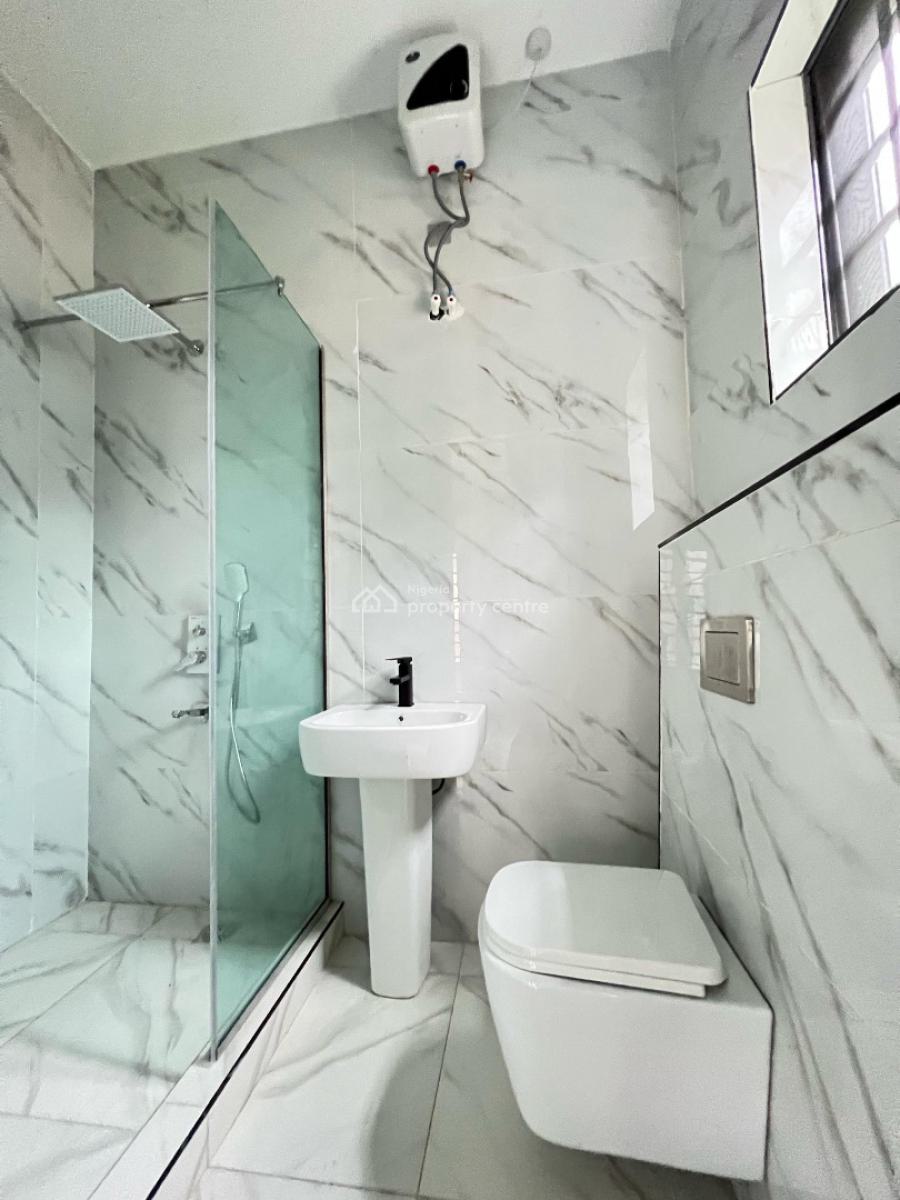 Affordable 2 Bedroom Apartment in a Serene Environment, Lekki Phase 1, Lekki, Lagos, Flat / Apartment for Sale