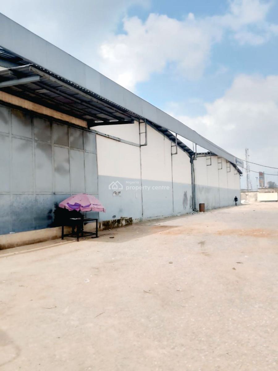 Warehouse, Mile 2, Oshodi Expressway By 2nd Rainbow Bustop, Mile 2, Isolo, Lagos, Warehouse for Rent
