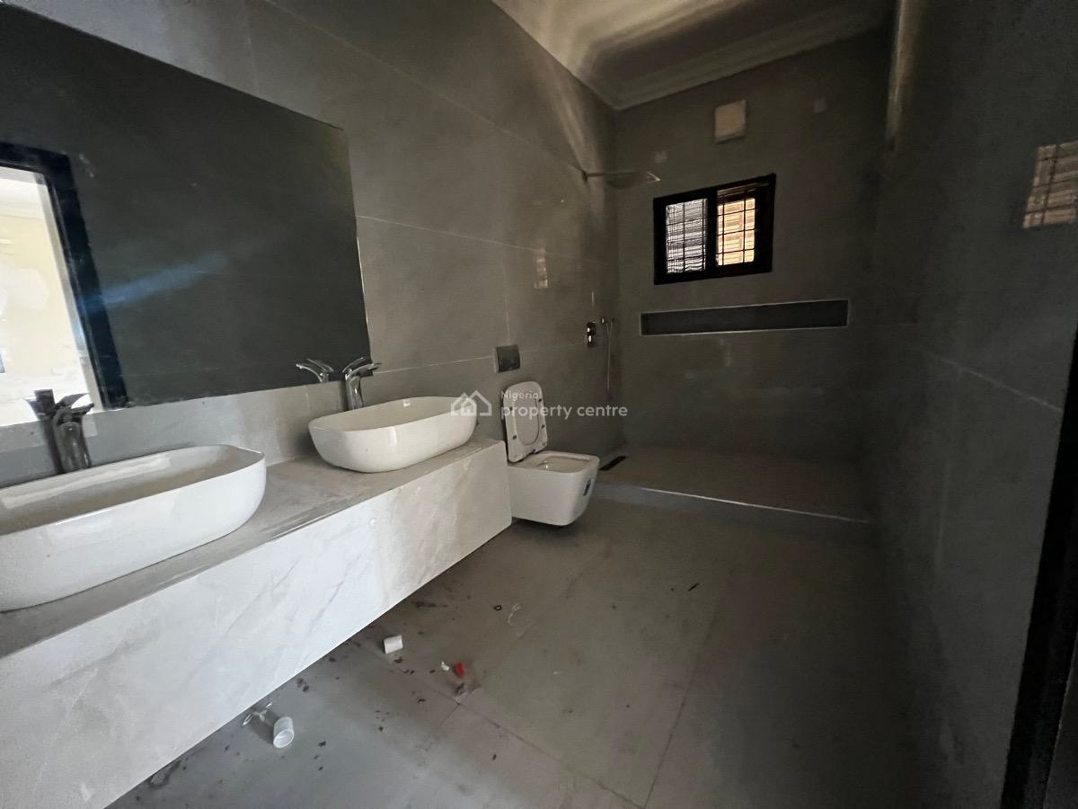 Luxury 14 Units of 3 Bedroom Serviced Apartment with a Room Bq, Lekki Phase 1, Lekki, Lagos, Flat / Apartment for Rent