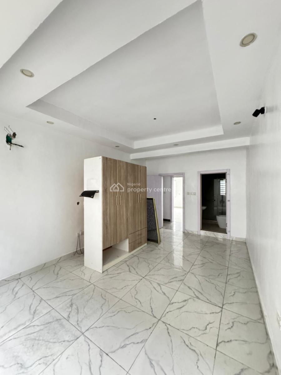 Very Solid 4 Bedroom Terrace Duplex in a Private Estate, Surulere, Lagos, Block of Flats for Sale