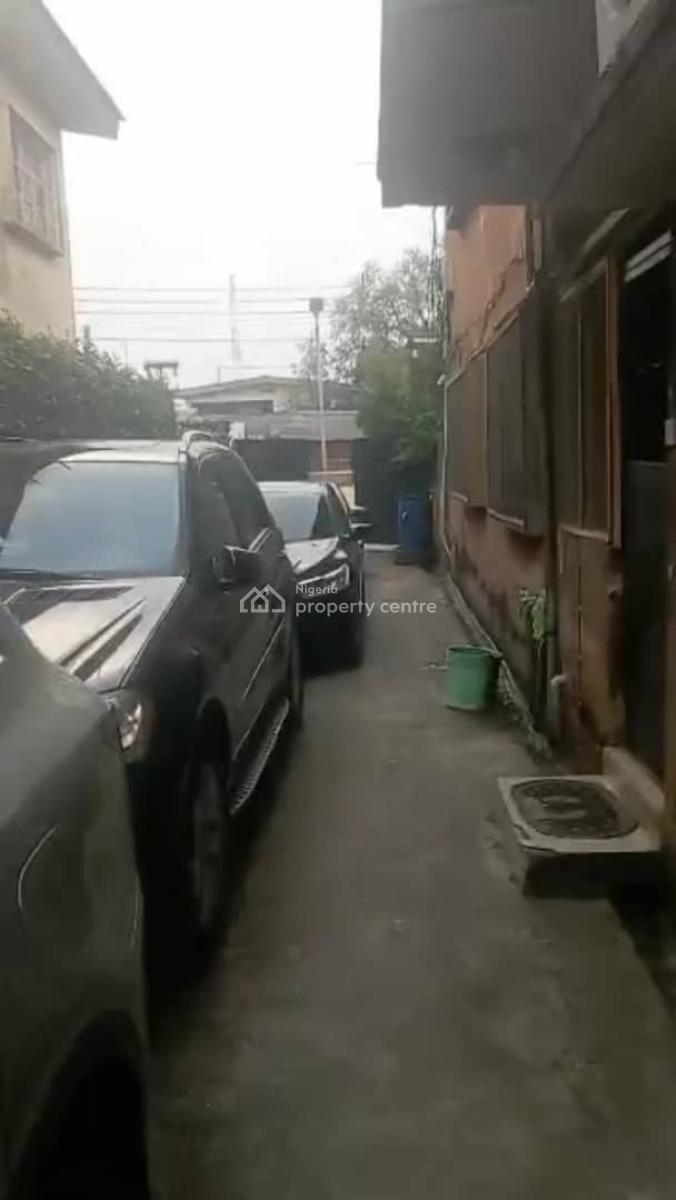 Block of Flats, Onigbongbo, Maryland, Lagos, Block of Flats for Sale