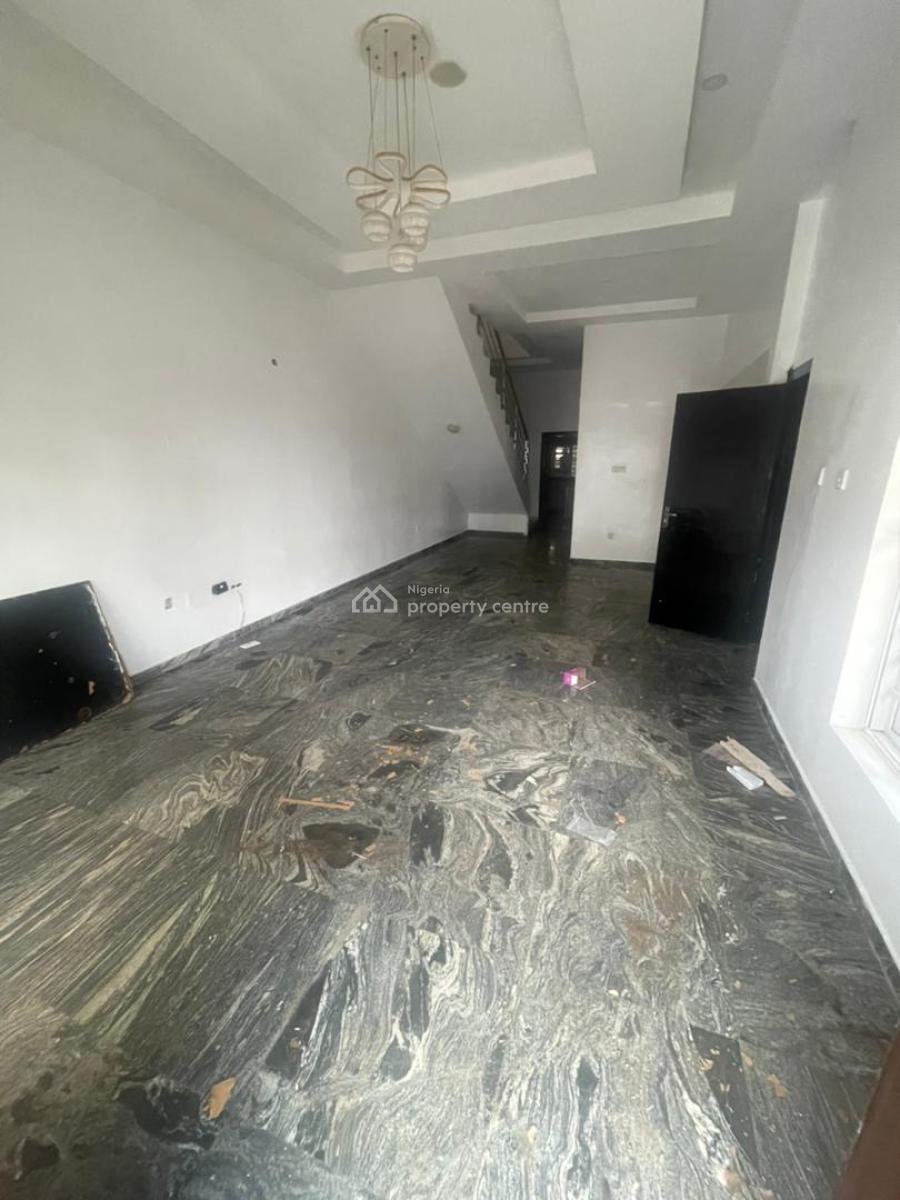 4 Bedrooms Semi Detached Duplex with Bq, Ologolo, Lekki, Lagos, Semi-detached Duplex for Rent