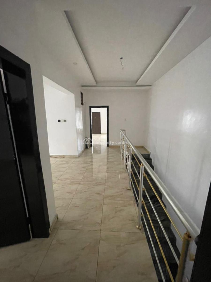 4 Bedrooms Semi Detached Duplex with Bq, Ologolo, Lekki, Lagos, Semi-detached Duplex for Rent