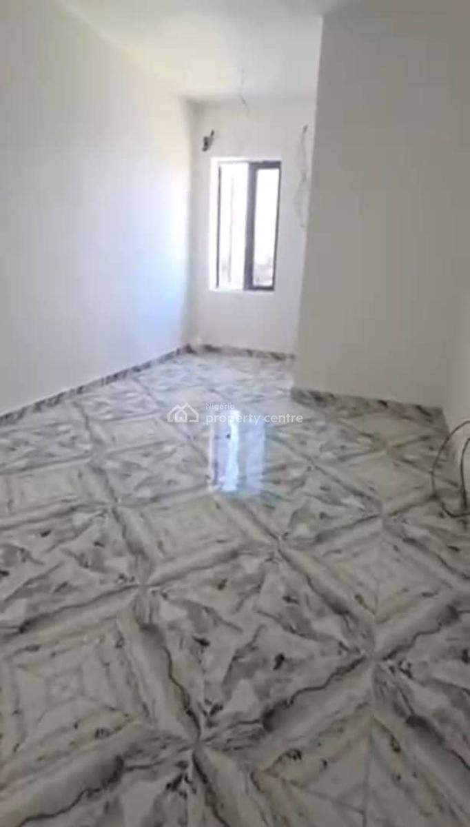 Lovely 2 Bedroom Flat, Alagomeji, Yaba, Lagos, Flat / Apartment for Rent