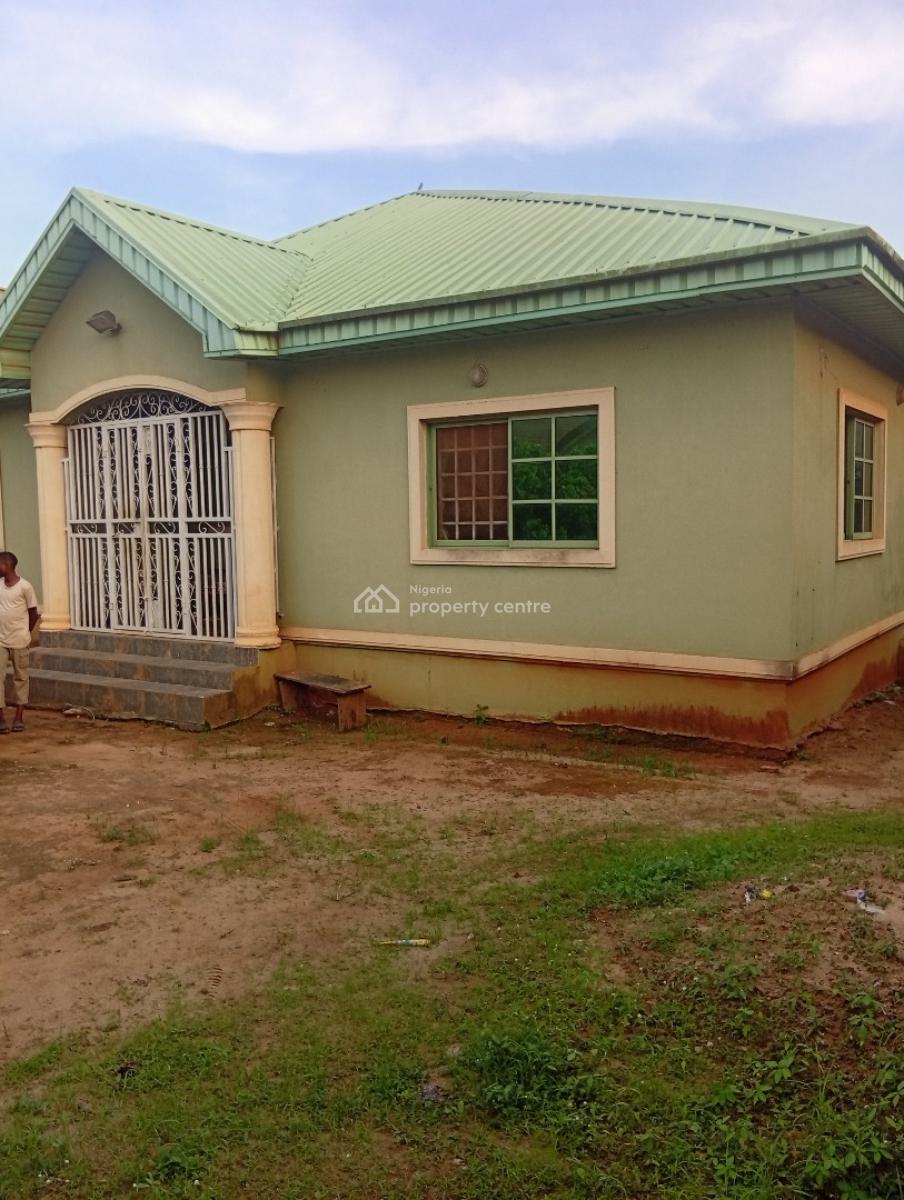 3 Bedrooms Bungalow with Rooms Ensuite and 2 Bedrooms Bq, Salvation Close, Akute- Lambe Axis, Akute, Ifo, Ogun, Detached Bungalow for Sale