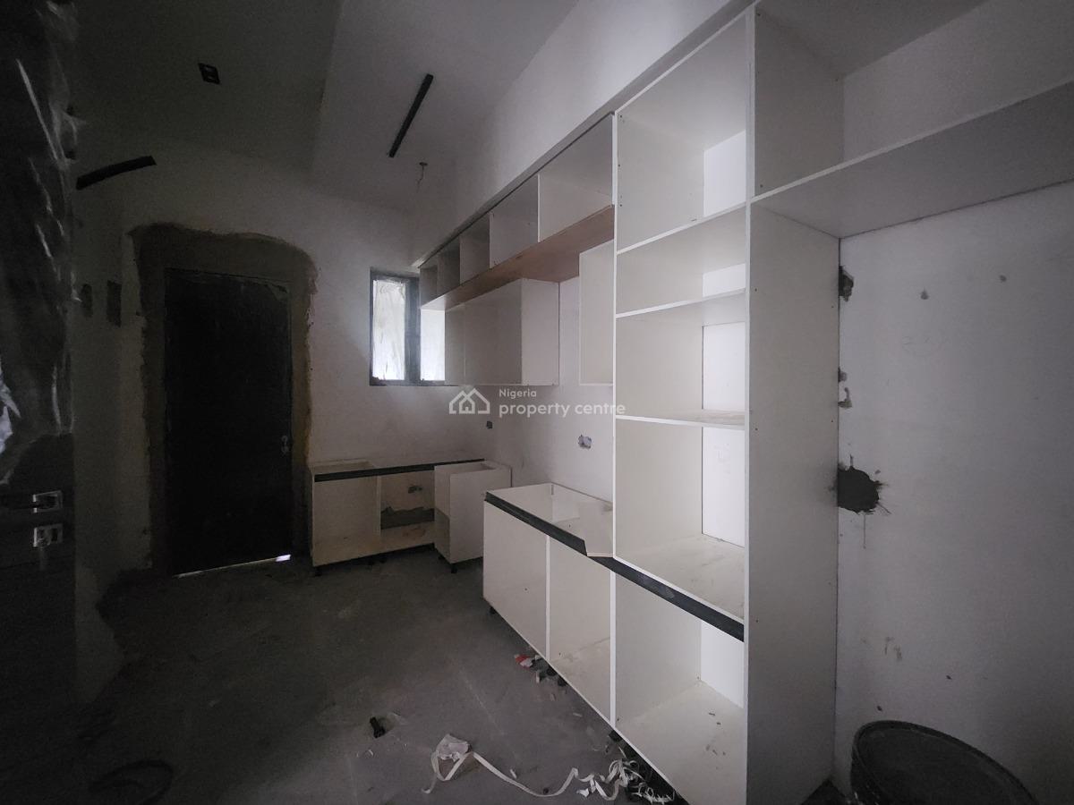 Newly Built 2- Bedroom Penthouse with Bq, Lekki Phase 1, Lekki, Lagos, Flat / Apartment for Sale