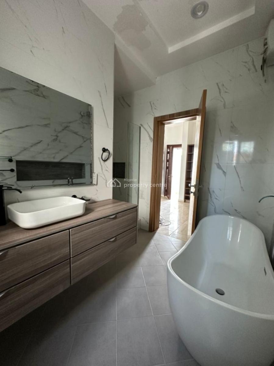 Exquisitely Built & Spacious 4 Bedroom with Bq in a Mini-estate, Ikate, Lekki, Lagos, Terraced Duplex for Sale