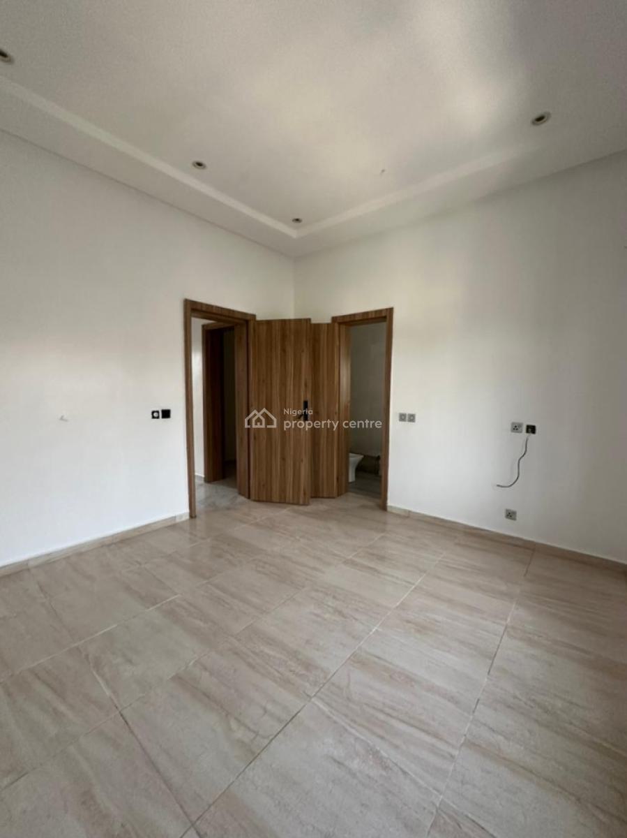 Exquisitely Built & Spacious 4 Bedroom with Bq in a Mini-estate, Ikate, Lekki, Lagos, Terraced Duplex for Sale