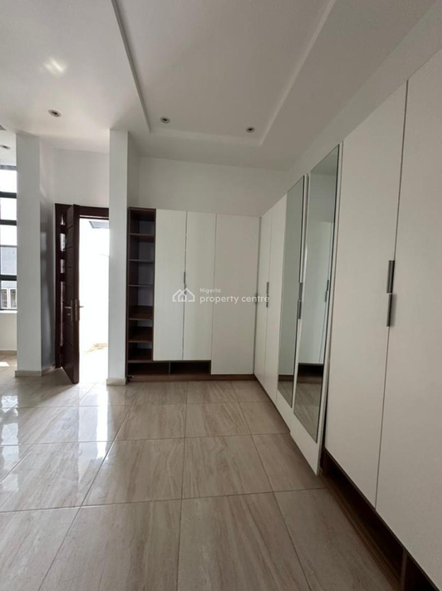 Exquisitely Built & Spacious 4 Bedroom with Bq in a Mini-estate, Ikate, Lekki, Lagos, Terraced Duplex for Sale