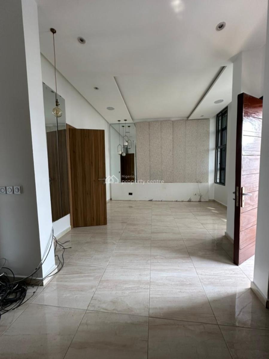 Exquisitely Built & Spacious 4 Bedroom with Bq in a Mini-estate, Ikate, Lekki, Lagos, Terraced Duplex for Sale